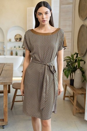 Donna 5104 Туника Mia-Amore свободного силуэта длиной чуть выше колен с коротким рукавом. Изделие выполнено из тканой принтованной вискозы с шелком и однотонной отделкой. По низу боковых швов располож