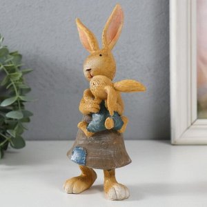 Фигурка полистоун «Мама Зайка с зайчонком», 10x6x18.5 см