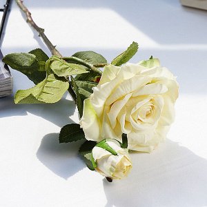 Искусственные розы на ветке, цвет кремовый, 47 см