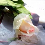 Искусственная роза, цвет светло-розовый