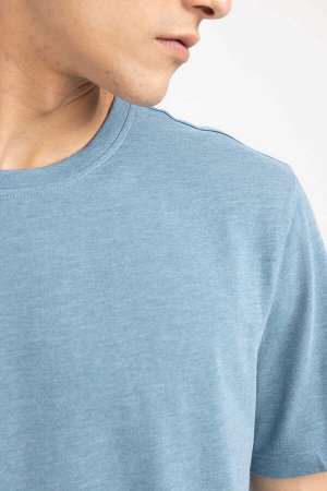 Базовая хлопковая футболка обычного кроя с круглым вырезом и короткими рукавами