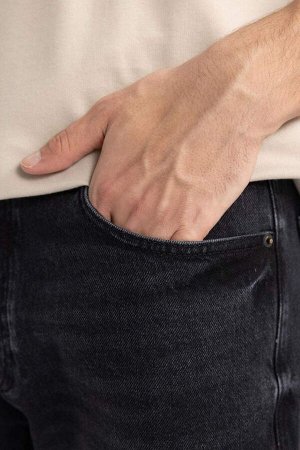 Узкие джинсовые брюки скинни в стиле 90-х с высокой талией