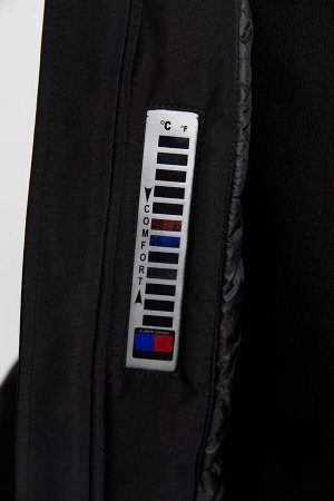Водоотталкивающее водонепроницаемое пальто приталенного кроя DeFactoFit с капюшоном
