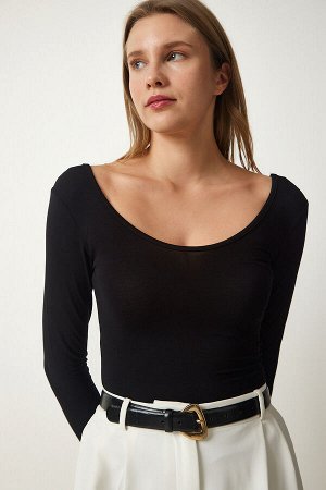 Женская черная вискозная трикотажная блузка с широким U-образным вырезом RX00043