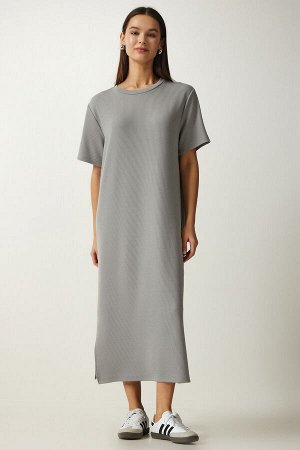 Женское серое трикотажное платье в рубчик с круглым вырезом DZ00111