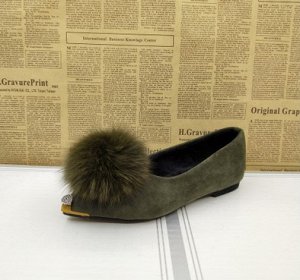 Туфли Туфли, оформленные меховой вставкой спереди цвет: ЗЕЛЕНЫЙ, искусственная замша. Размер (длина стопы, см): 35 (22.5см), 36 (23см), 37 (23.5см)