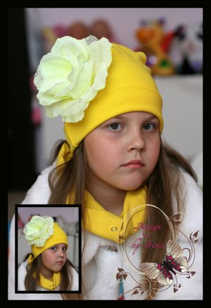 Желтая шапочка с розой "Верона"