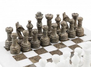 Шахматы из мрамора белого и ракушечника (250*250мм) уп. бархат