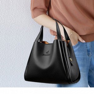 Сумка Видео: https-//www.modernbag.ru/media/upload/A-5507%20(1).mp4	Одна из самых продаваемых моделейМатериал: премиальная экокожа .
Внутри: 3 отделения, среднее из которых на молнии, два других на кн
