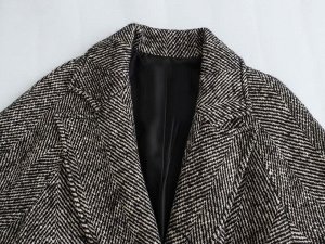 Женское пальто, принт "зиг заг", цвет черный/белый