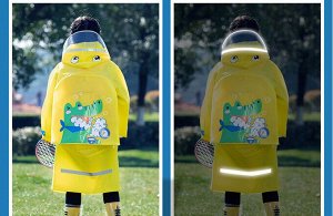 Детский плащ-дождевик с козырьком и отсеком для рюкзака, цвет белый, принт "Крокодил"