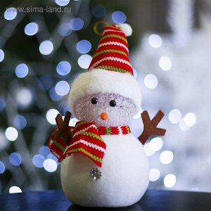 Игрушка световая "Снеговик в полосатой шапочке", 16х23 см, батарейки в комплекте
