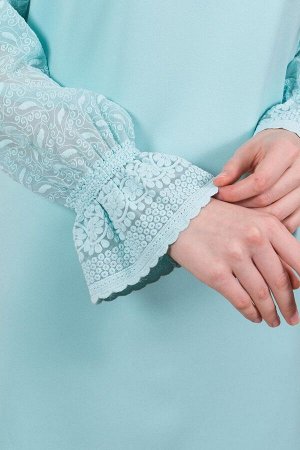Платье. Цвет: светло-зелёный / светло-зелёный с вышивкой