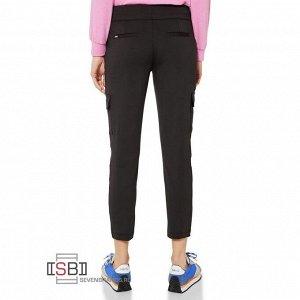 375571, Black