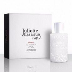 Juliette has a gun anyway  woman 100ml edp