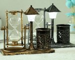 Карандашница с песочными часами и настольной лампой Цвет: НА ВЫБОР