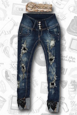 Джинсы Dеним: средней плотности
силуэт: saggy jeans
посадка: средняя /: 32
дополнительно: + ремень / на болтах / рваный деним с подкладом гипюр
РАЗМЕР: XS; S; M; L; XL
ЦВЕТ: темные оттенки синего
СОСТ