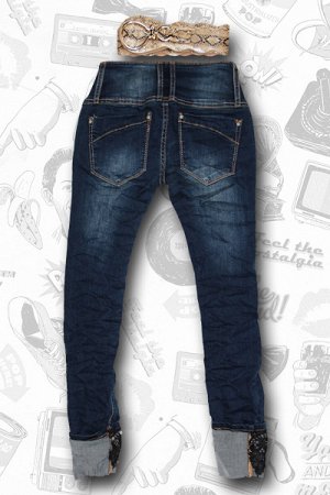 Джинсы Dеним: средней плотности
силуэт: saggy jeans
посадка: средняя /: 32
дополнительно: + ремень / на болтах / рваный деним с подкладом гипюр
РАЗМЕР: XS; S; M; L; XL
ЦВЕТ: темные оттенки синего
СОСТ