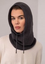 Капор с паетками Balaclava