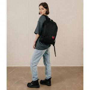 Рюкзак текстильный «Сердце», 46х30х10 см, вертик карман, цвет чёрный