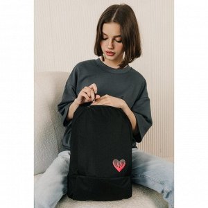 Рюкзак текстильный «Сердце», 46х30х10 см, вертик карман, цвет чёрный