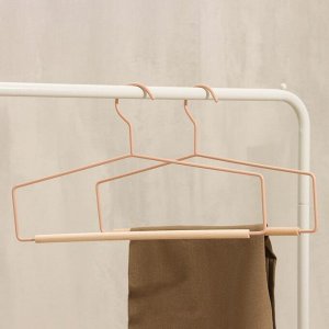 Плечики - вешалка для брюк и юбок SAVANNA Wood, 37x22x1,5 см, цвет розовый