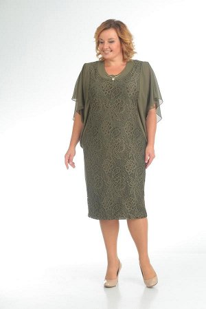 Платье Платье Pretty 148 оливка 
Рост: 164 см.

Это стильное платье станет идеальным вариантом для дам с любой фигурой. Красивый гипюр, летящий шифоновый рукав, переходящий из передних рельефов на сп