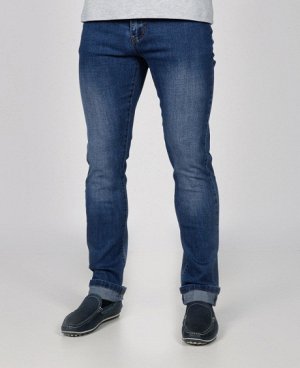 . Синий
Молодежные пятикарманные джинсы зауженного кроя, с застежкой на молнию.
Состав: 85% - хлопок, 10% - полиэстер, 5% - эластан.