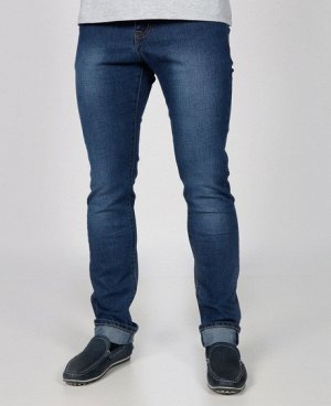 . Синий
Молодежные пятикарманные джинсы зауженного кроя, с застежкой на молнию.
Состав: 85% - хлопок, 10% - полиэстер, 5% - эластан