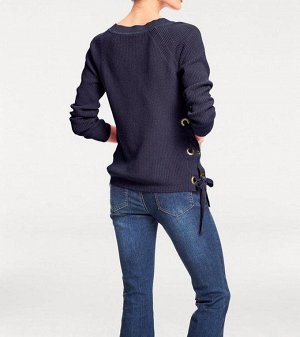 1к Rick Cardona  Пуловер, синий  Изысканный пуловер с эффектной шнуровкой сбоку с клепками. Обрамляющий фигуру силуэт с женственным круглым вырезом горловины и длинными рукавами. Длина ок. 60 см. Удоб