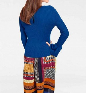 1к Heine - Best Connections  Пуловер, синий  Любимая основа для стильных сочетаний. Пуловер резиночной вязкой. Очень узкая форма с большим треугольным вырезом и длинными рукавами с воланами. Длина ок.