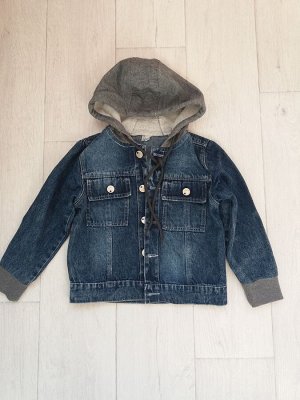 Джинсовая куртка для мальчика 98-104 размер