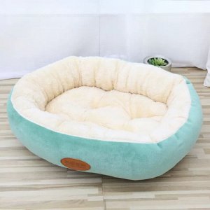 Лежанка для кошек, собак, 1 шт., 60 х 50 см.