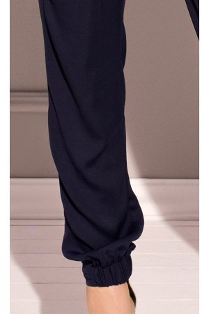 1кк Брюки ZAPS SELECT Sel115010 Цвет 028   Лёгкие брюки из нежной тонкой вискозы с карманами .Эластичный пояс и нижняя часть брючин.
Модель на фото носит размер М (38), её рост 176 см.