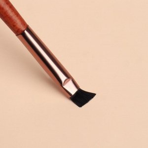 Кисть для макияжа «Brush WOOD», жёсткая, скошенная, 17 (+/- 1) см, цвет коричневый/золотистый