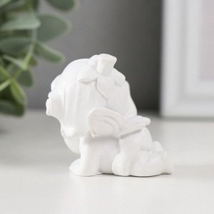 Фигурка полистоун «Малыш-ангел в шапочке из цветка», 5x4.5x5 см, МИКС