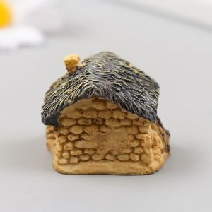 Фигурка для флорариума полистоун «Домик с соломенной крышей», 4x3.2x3.2 см, МИКС