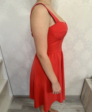 Красивое коктейльное платье итальянской марки Blugirl