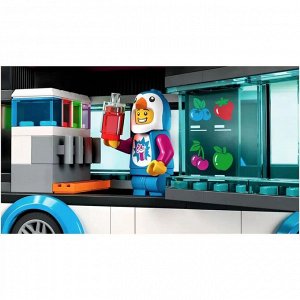Конструктор LEGO City 60384 Фургон для шейков Пингвин, 194 детали, 60384