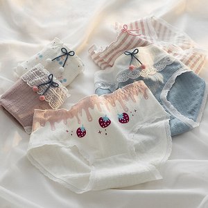 Трусики. Белый в коричневую полоску цвет