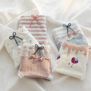 Трусики. Белый в коричневую полоску цвет
