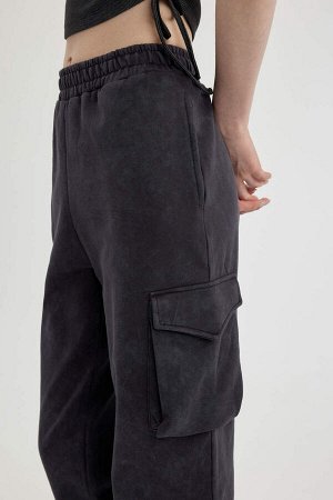 Прохладные моющиеся спортивные штаны для бега с эффектом потертости и карманом-карго