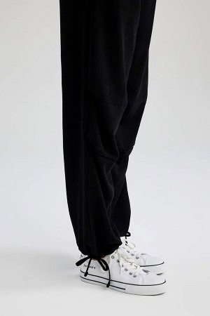 Стандартные льняные брюки с нормальной талией и карманом-парашютом