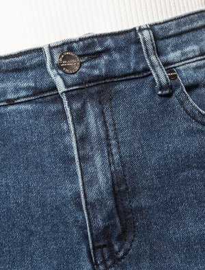 Джинсы mom-fit из эластичного денима темно-синий