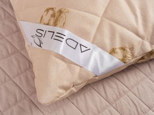 Подушка "Верблюд" тик 48*68 (550г)на молнии лебпух+вербл,стег,лента,сумка(Н)