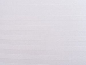 Подушка "Лебяжий пух" страйп-сатин 48*68 (600г)леб.пух, атл.кант,отстрочка,лента,сумка(Н)