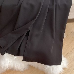 Женское платье с разрезом и короткими рукавами, черный/белый