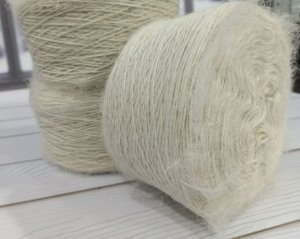 Пряжа для вязания ПУХ цвет белый