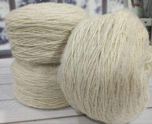 Пряжа для вязания Пух+ангорка крученая цвет Белый