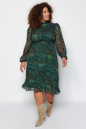 Зеленое шифоновое платье с узором "пейсли"